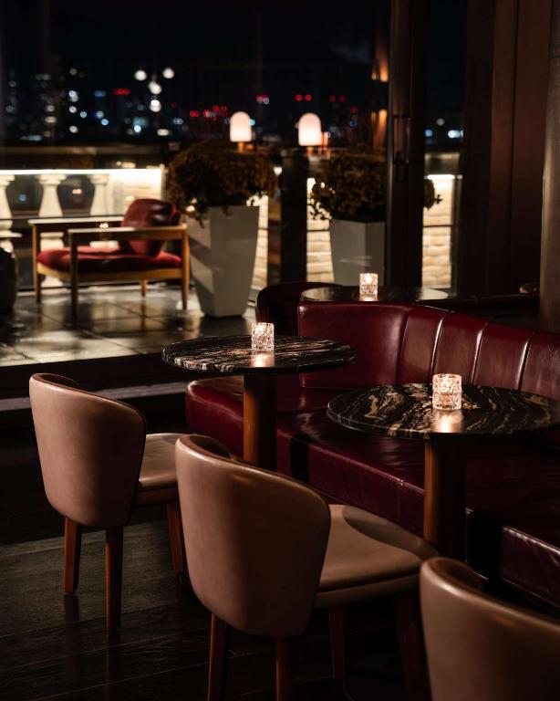 Posezení v ubytování Park Hyatt Toronto