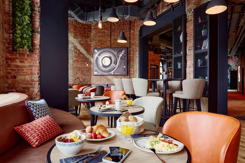 Me and All Hotel Hanover, by Hyatt - Resim 21