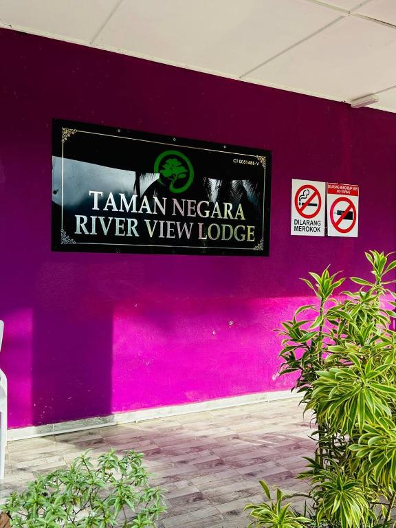 Majutusasutuses Taman Negara River View Lodge olev sertifikaat, autasu, silt või muu dokument
