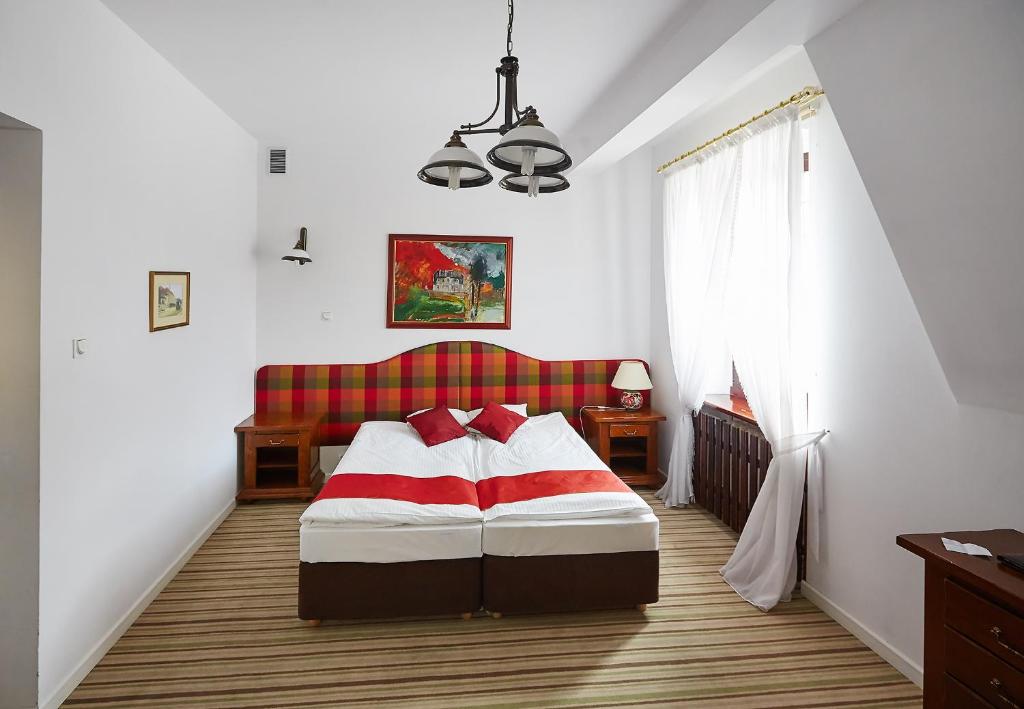 Hotel Palac w Myslecinku - Resim 35