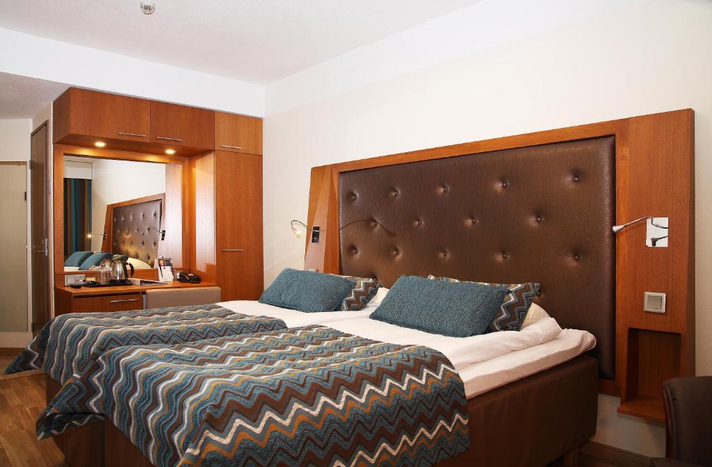 Hotel Vallonia - Double Room With Sofa Bed