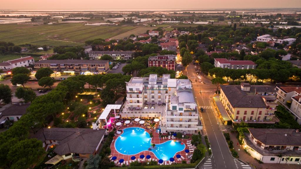 Bazén v ubytování Hotel Ca' Di Valle nebo v jeho okolí