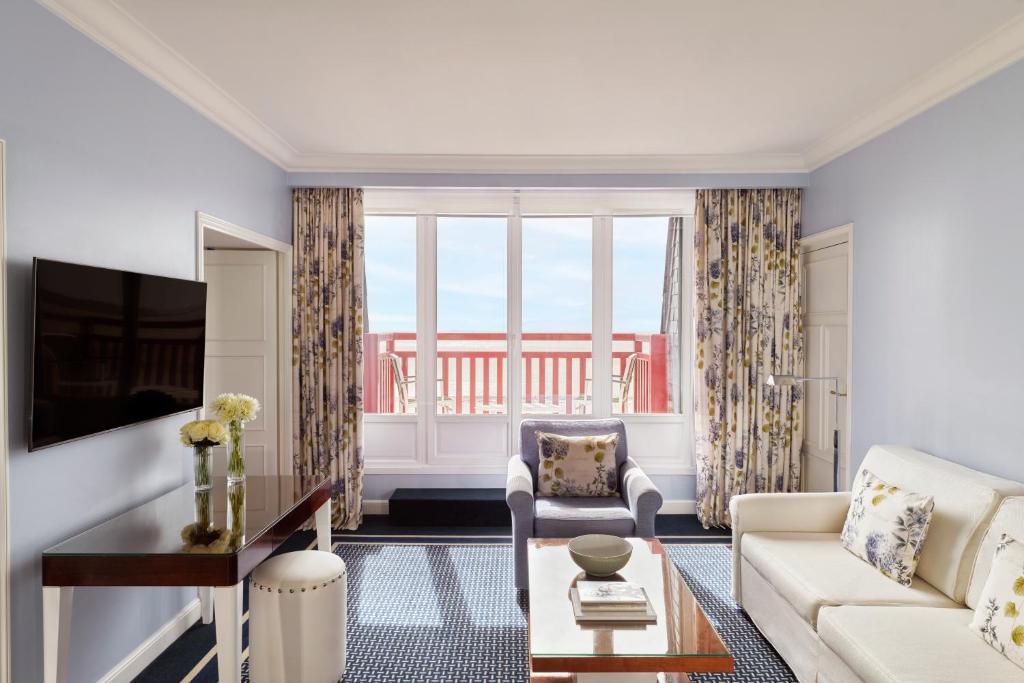 Hôtel Barrière L'Hermitage - Prestige Sea View Suite