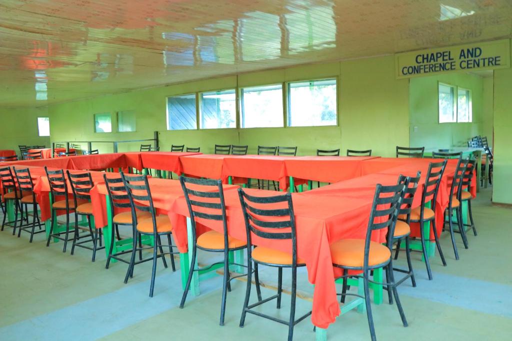Restaurace v ubytování Rhino Tourist Camp