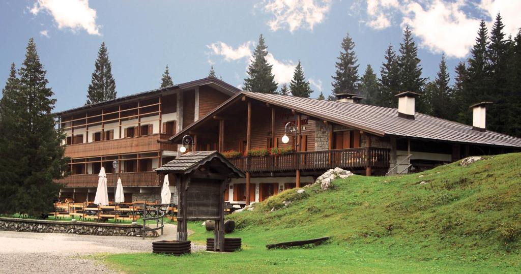 Budova, kde se hotel nachází