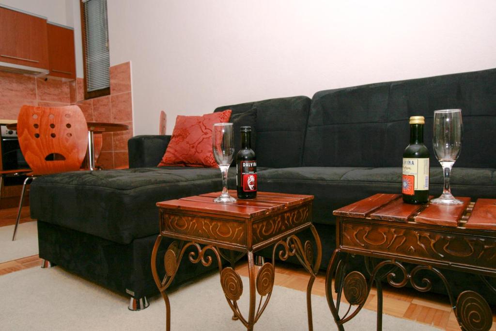 Villa Dea - Apartment With Balcony