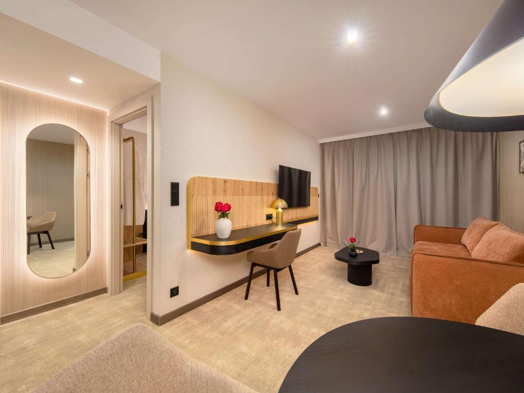 Posezení v ubytování Mövenpick Resort & Spa Karpacz