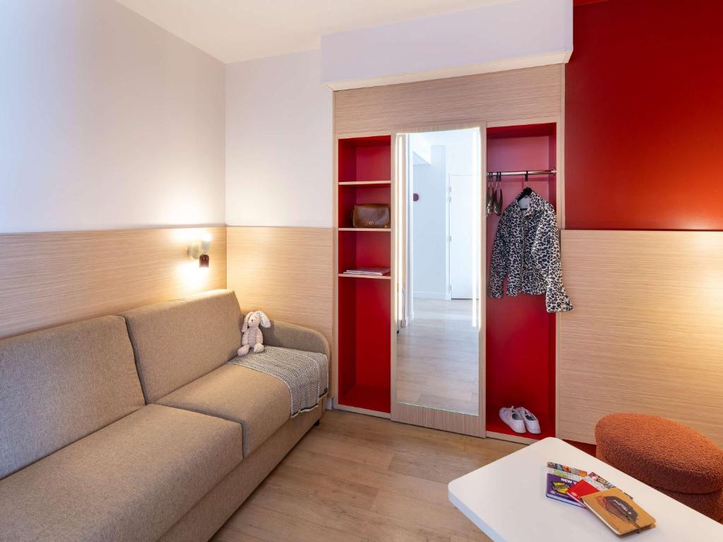 Posezení v ubytování ibis Styles Prévessin Genève Aéroport