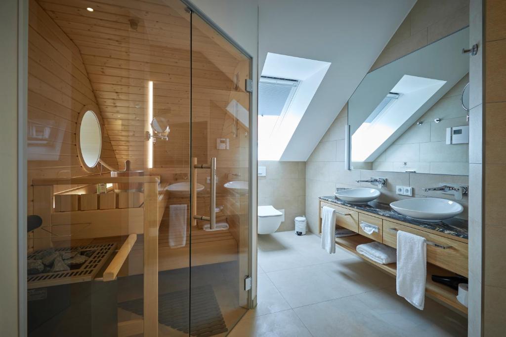 Koupelna v ubytování Hotel Villa Düne