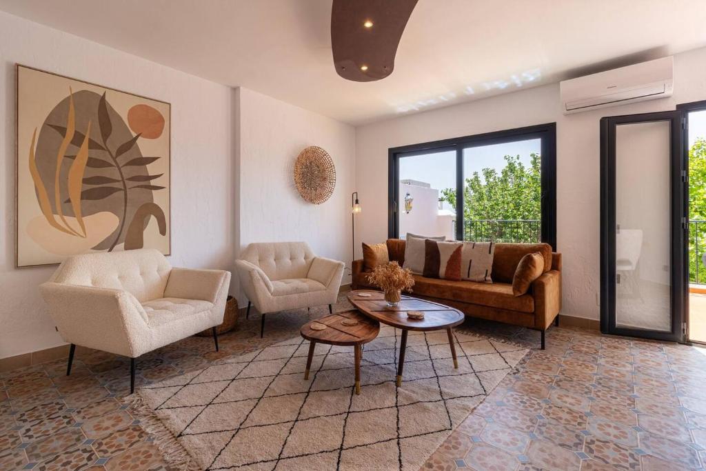 Posedenie v ubytovaní New Renovated Central Apartment With Modern Touch