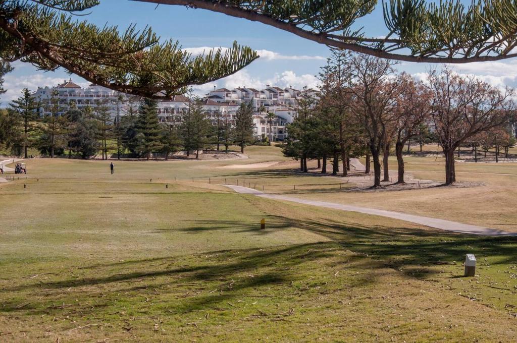 Zaplecze golfowe tego apartamentu lub w pobliżu