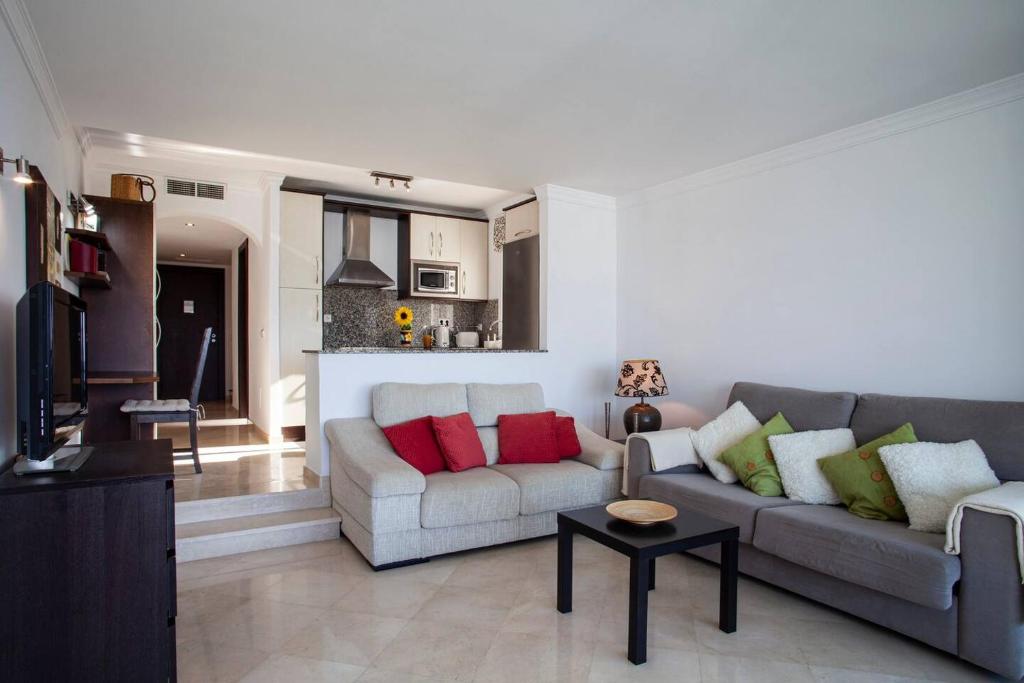 Posezení v ubytování Stunning Ocean View Apartment