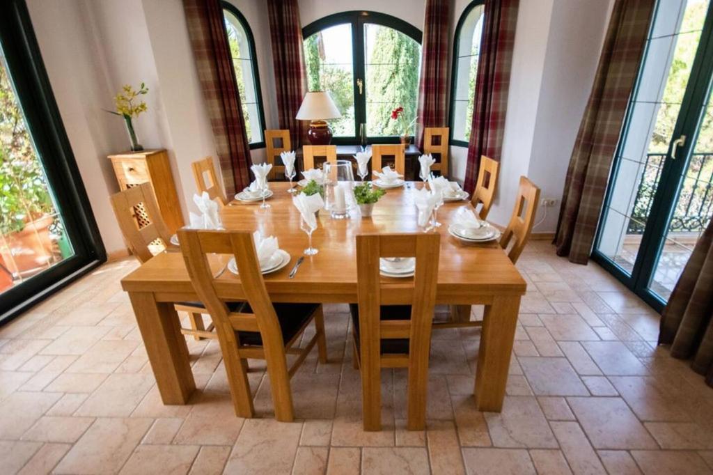 Fotografie z fotogalerie ubytování Impressive Villa Dazura In Valtocado Mijas v destinaci Mijas