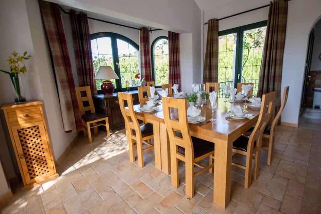 Fotografie z fotogalerie ubytování Impressive Villa Dazura In Valtocado Mijas v destinaci Mijas