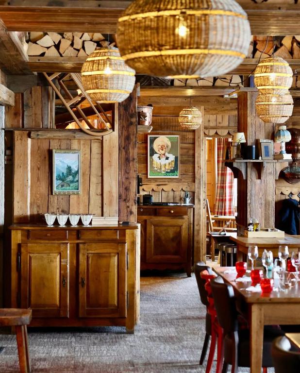 Restaurace v ubytování Résidence Le Portillo