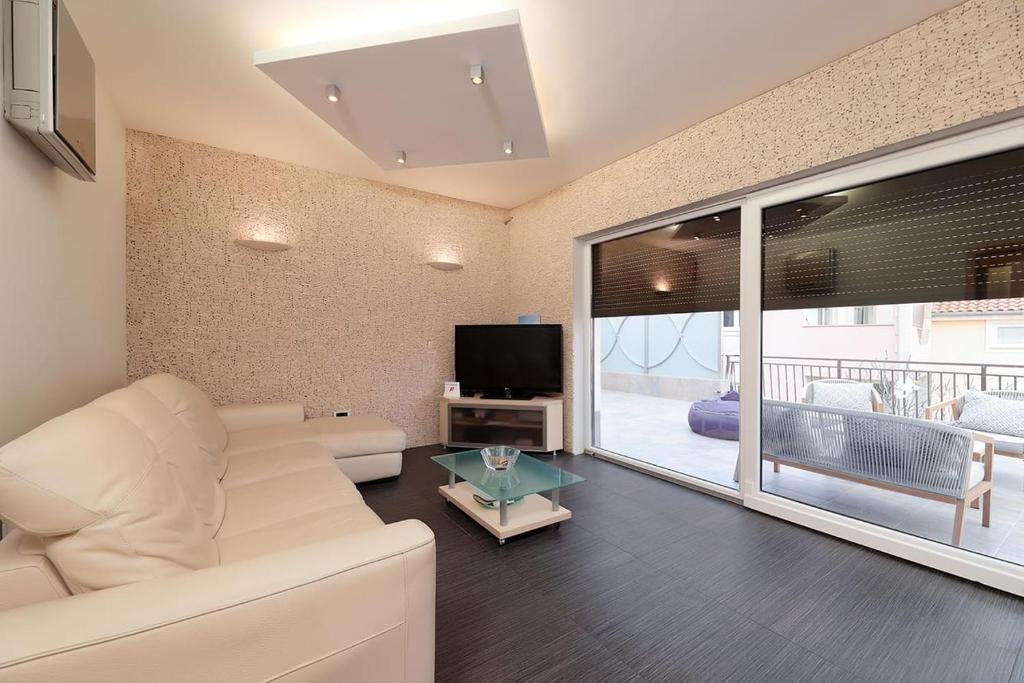 Anais stunning apartment