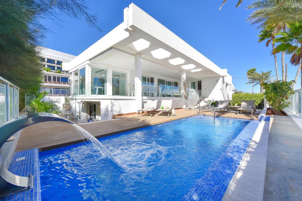 Oasis Serenity by VillaGranCanaria
