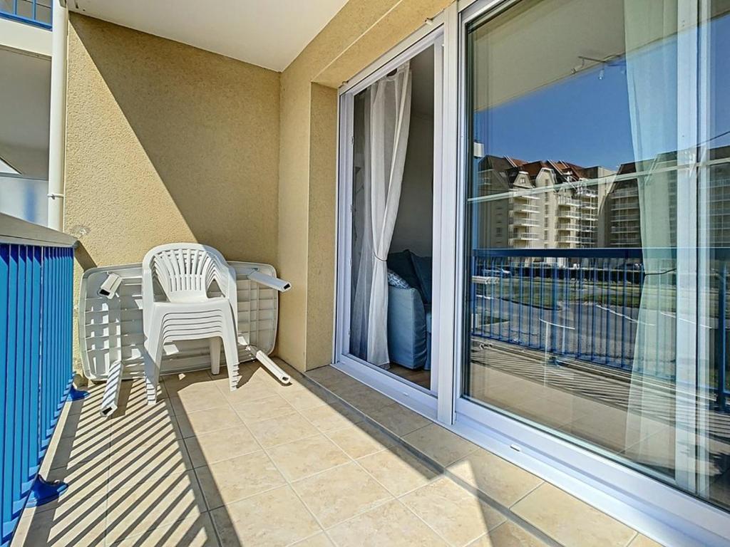 Balkón alebo terasa v ubytovaní Appartement lumineux à 100m de la plage avec balcon, parking, idéal pour séjours courts et longs - FR-1-236-139