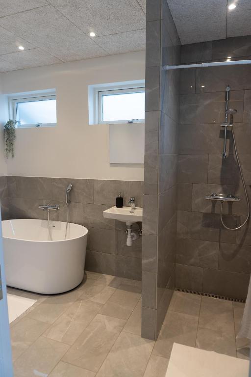 Koupelna v ubytování Birkelse Hotel og Kro