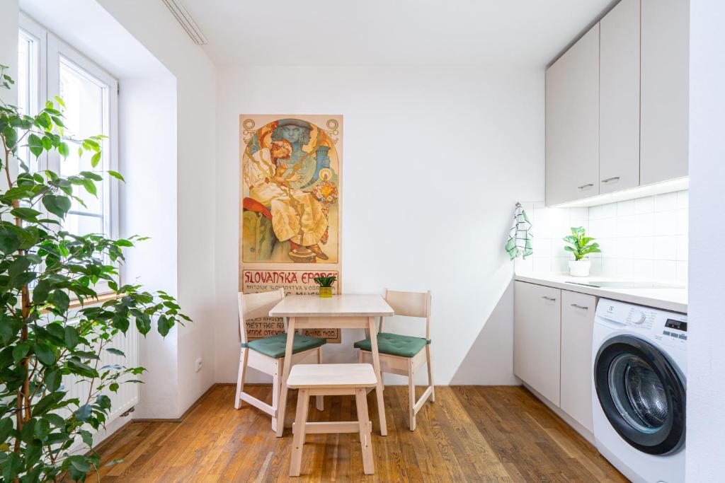 Mitte Apartments - 9