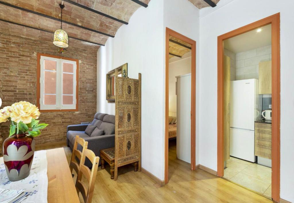 Kuchyňa alebo kuchynka v ubytovaní Great apartment in Sagrada Familia with Balcony