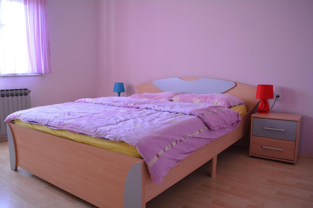 Guest house Ema - Double Room With Balcony (2 Adults + 1 Child)