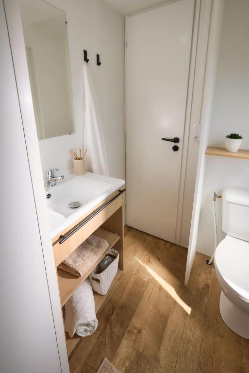 Koupelna v ubytování Eco-Lodge Lou Pantaï