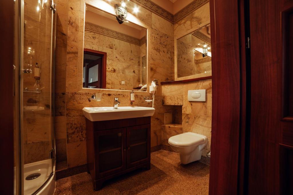 Koupelna v ubytování Hotel Ambasada Bolesławiec