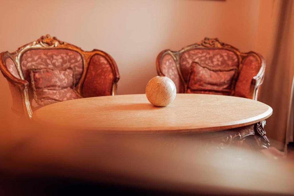 Posezení v ubytování Hotel Ambasada Bolesławiec