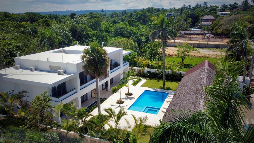 Bazén v ubytování La Curadiña - Encuentro Surf Resort nebo v jeho okolí