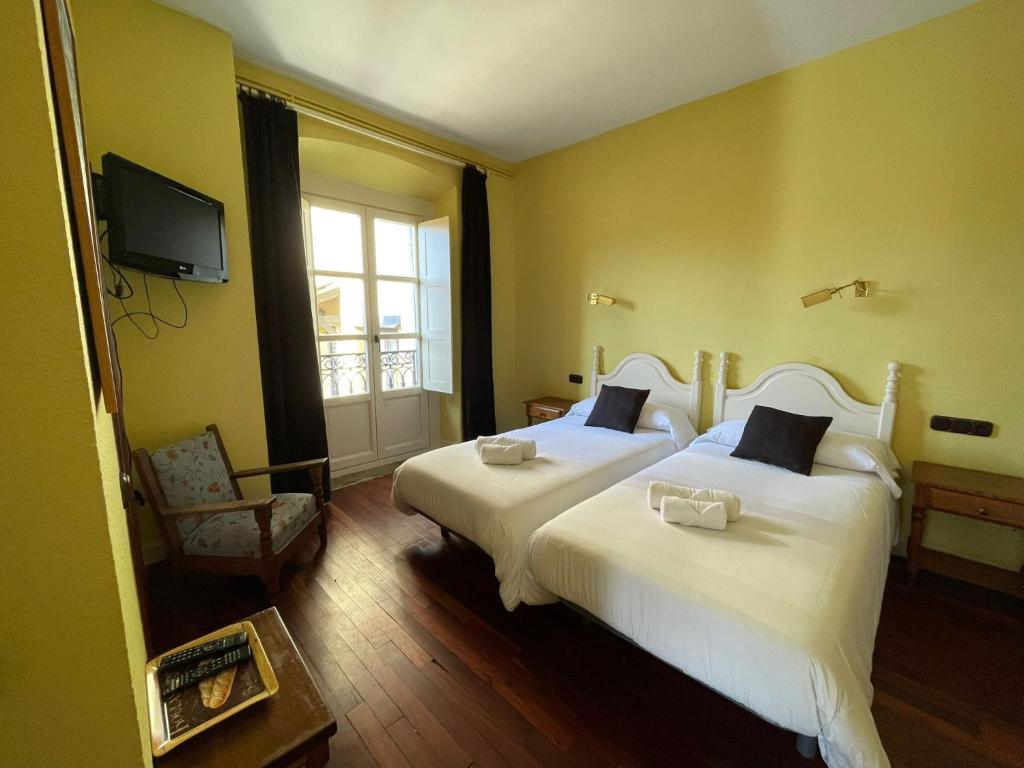 Gallery image of Hostal Esmeralda in Comillas