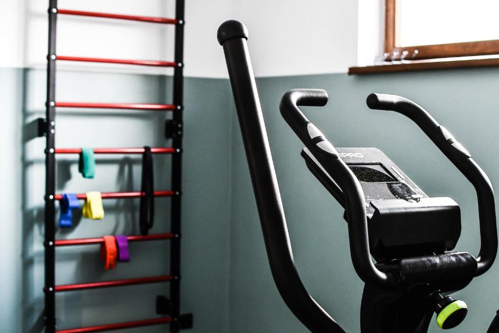 Posilňovňa alebo fitness centrum v ubytovaní Pensjonat Zdrojowy