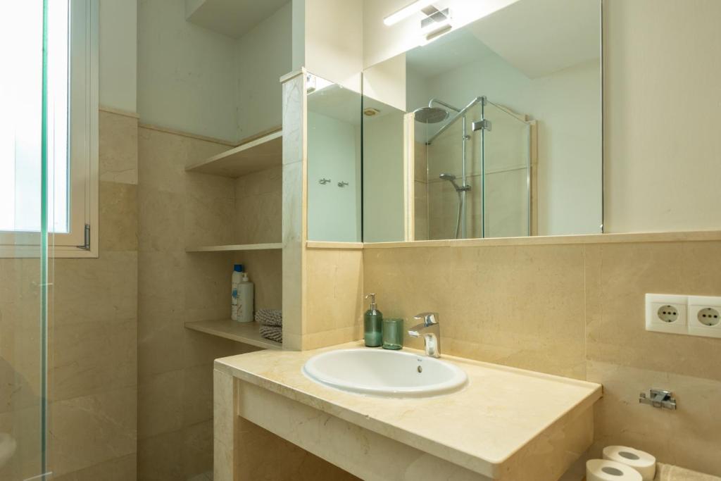 Tentudia Charming Apartments with Private Roof-Top or Patio in San Bernardo By OCityzen - 17