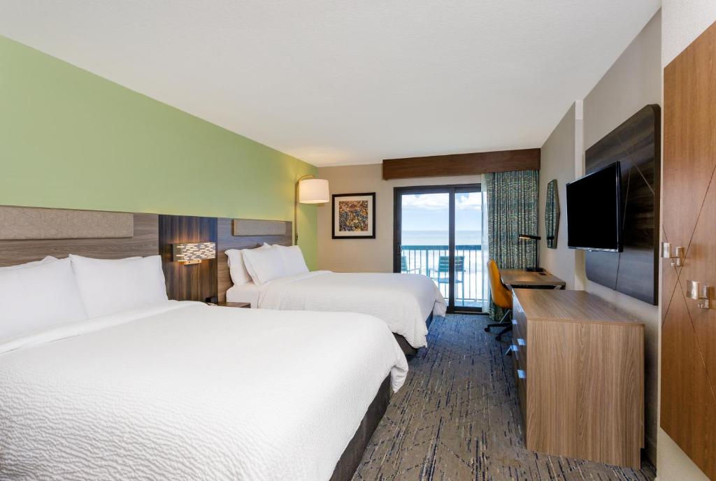 Holiday Inn Express & Suites Oceanfront Daytona Beach Shores, an IHG Hotel - 