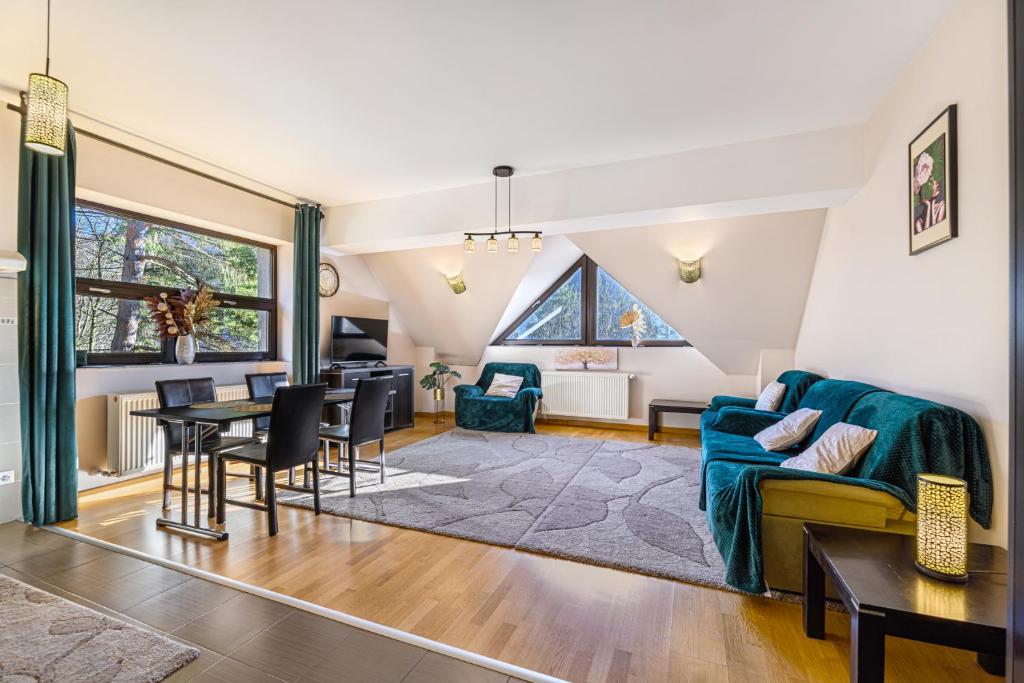 Χώρος καθιστικού στο Ski View Apartment Predeal