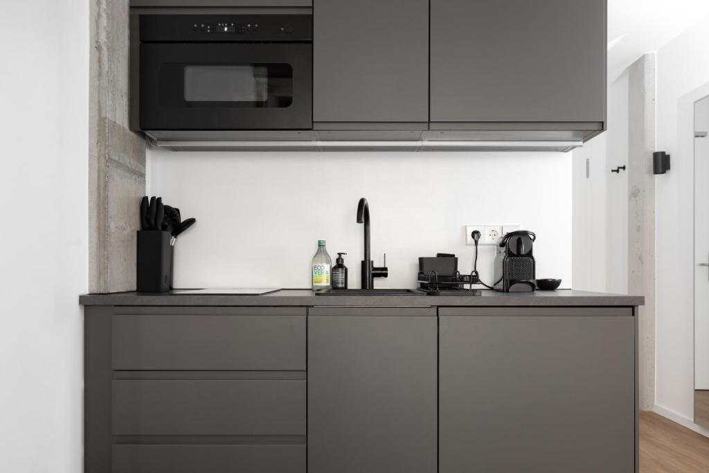 Global Living I TheGraf - East Side Gallery - Resim 17