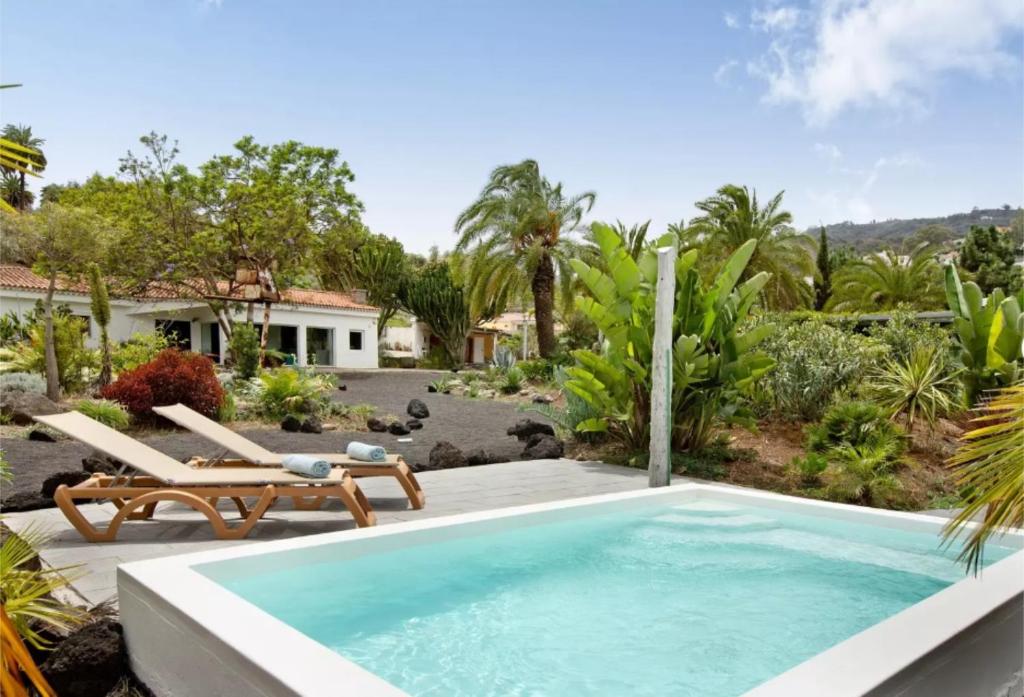 Bazén v ubytovaní Finca El Dragonal With Private Pool alebo v jeho blízkosti