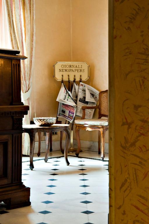 Posezení v ubytování Hotel Arco Di Travertino