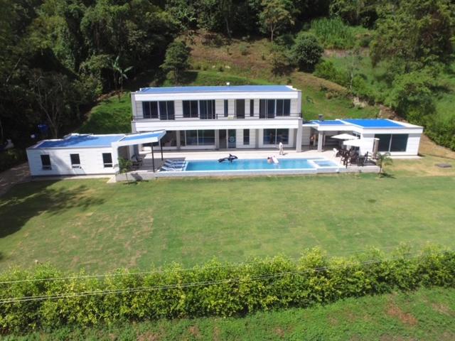 Fotografie z fotogalerie ubytování Hermosa finca en Nocaima Cundinamarca v destinaci Nocaima