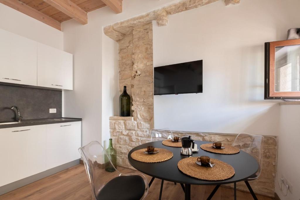 Palazzo Rizzi Dimora dei Templari - Studio Apartment With Balcony