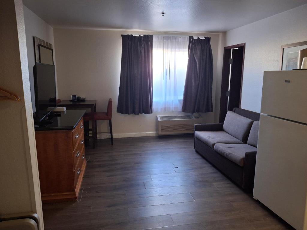 Posezení v ubytování Toppenish Inn and Suites