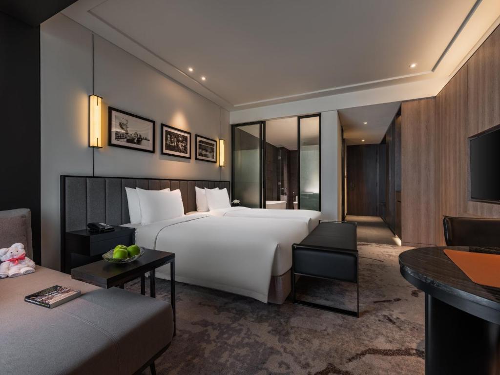 Premium Twin Room with River View - Lounge Access