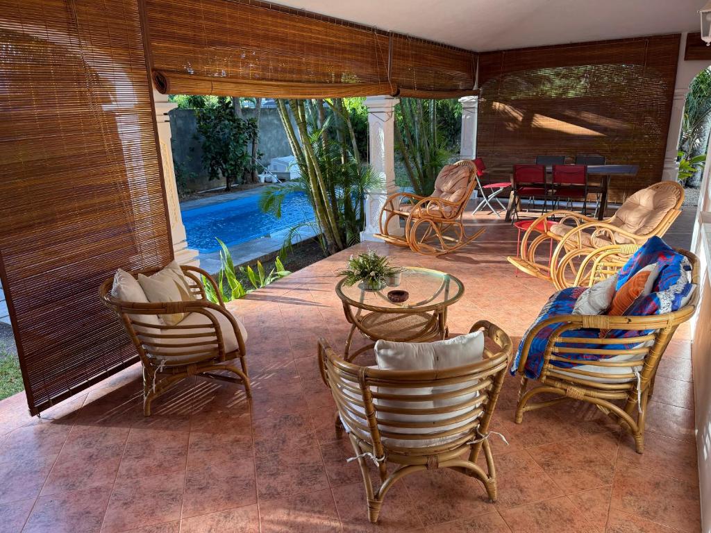 Swimmingpoolen hos eller tæt på Maison Lacoste, villa 150 m2, jardin 750m2