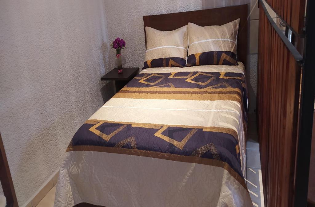 Ένα ή περισσότερα κρεβάτια σε δωμάτιο στο Monoambiente Económico