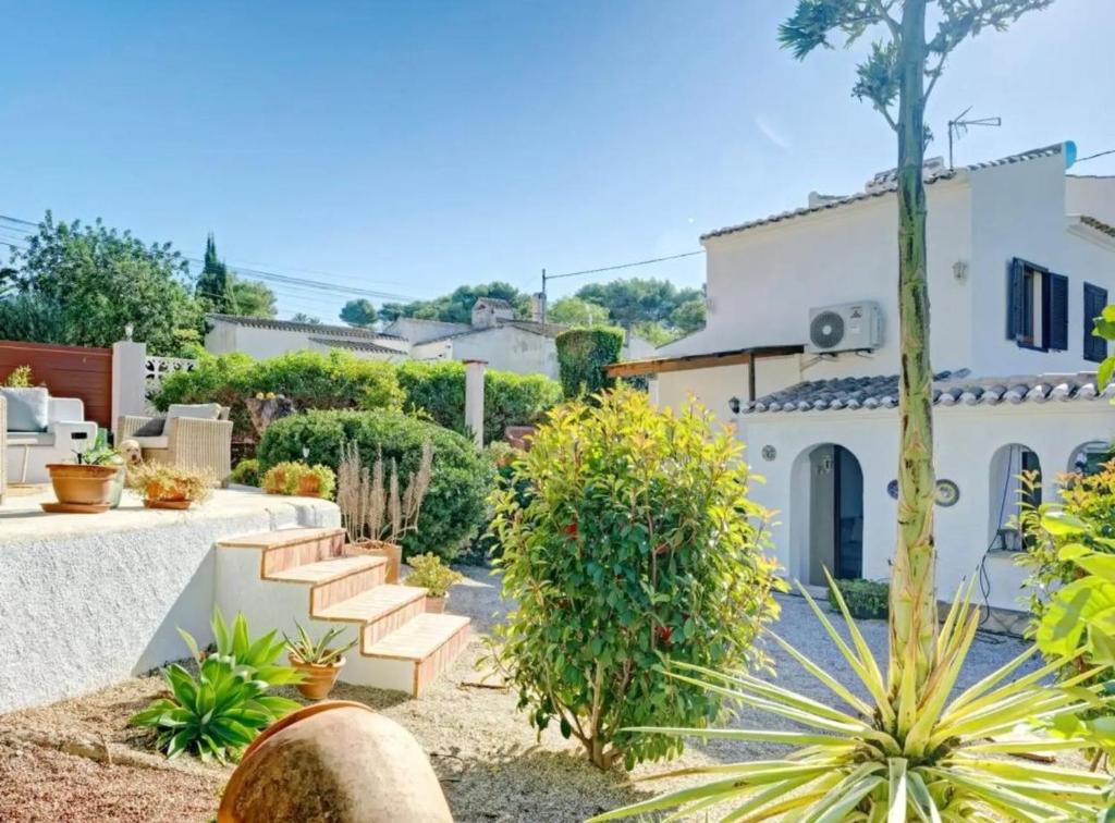 Κήπος έξω από το Casa Maakie