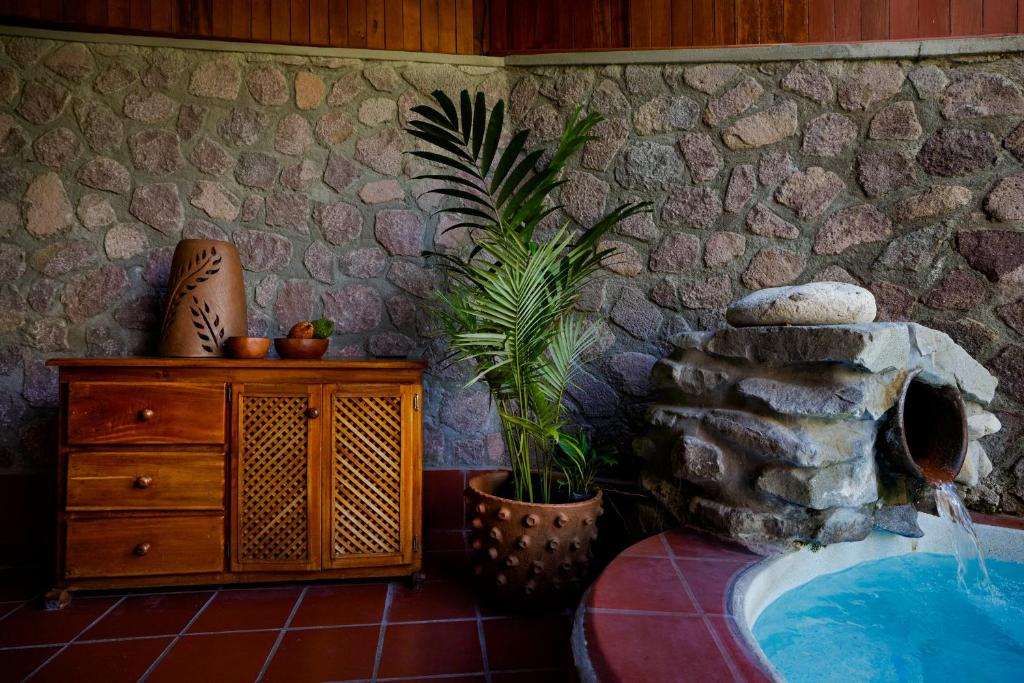 Фотография из галереи Ladera Resort в городе Суфриер