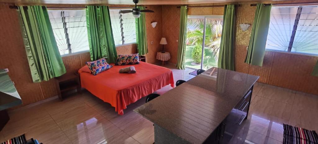 Posezení v ubytování Rops Location Huahine