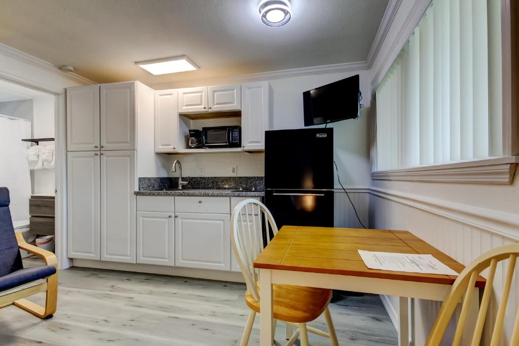 Carousel Suites -Redington Shores - 豪华公寓