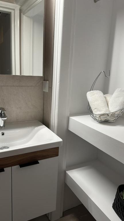 Liston Suites Anastasia - 17