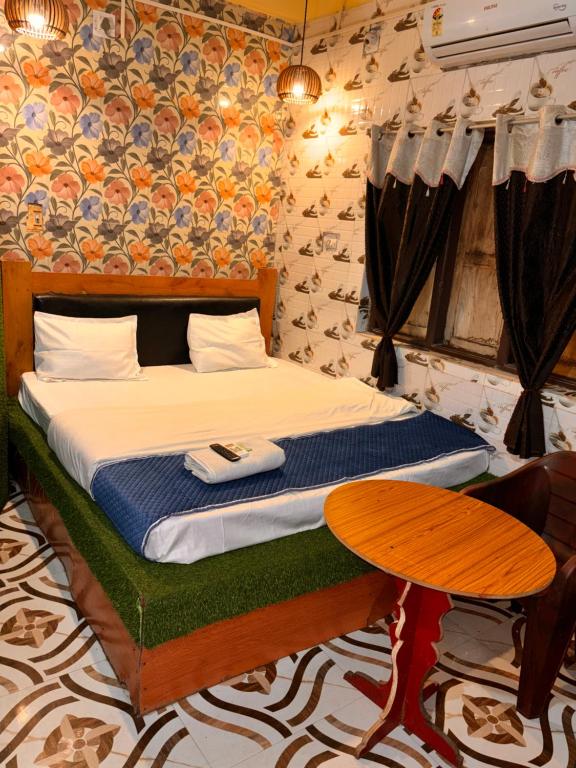 Postel nebo postele na pokoji v ubytování Plush hotels